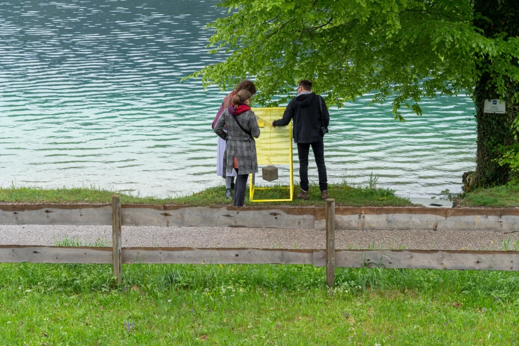 The Golden Pixel Cooperative, Installationsansichten „Techno Scapes”, Mobile Kino-Installation, St. Gilgen, 2021, Fotos: Lisa Truttmann