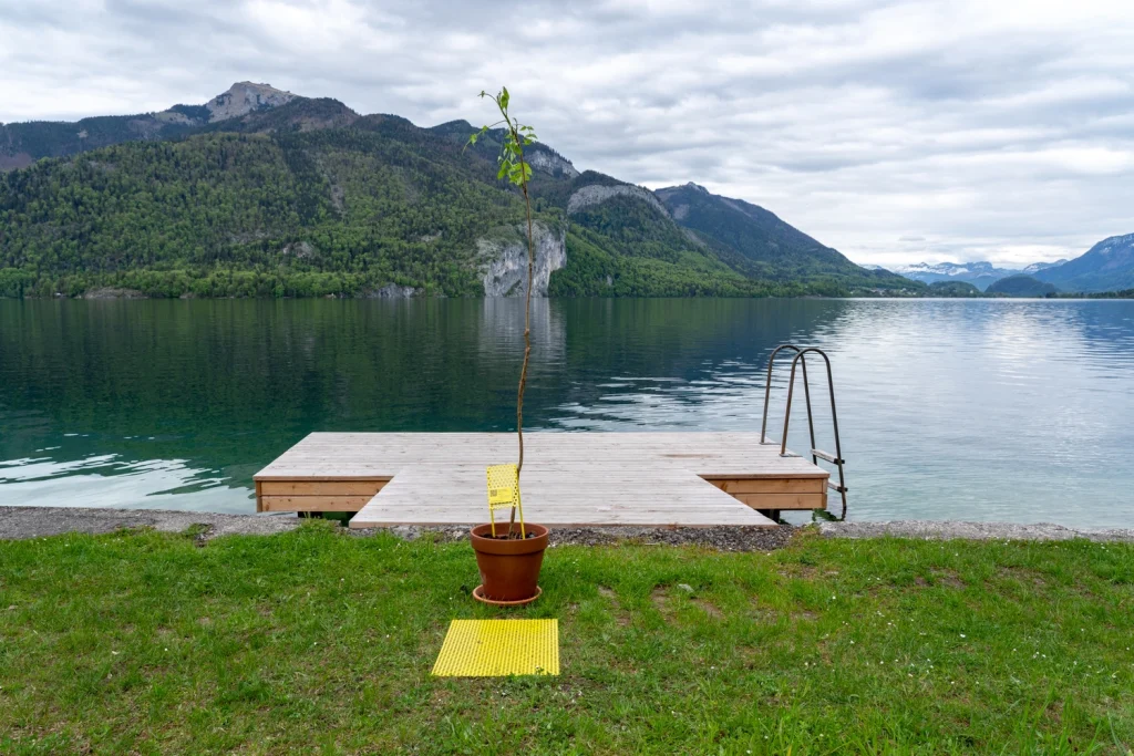 The Golden Pixel Cooperative, Installationsansichten „Techno Scapes”, Mobile Kino-Installation, St. Gilgen, 2021, Fotos: Lisa Truttmann