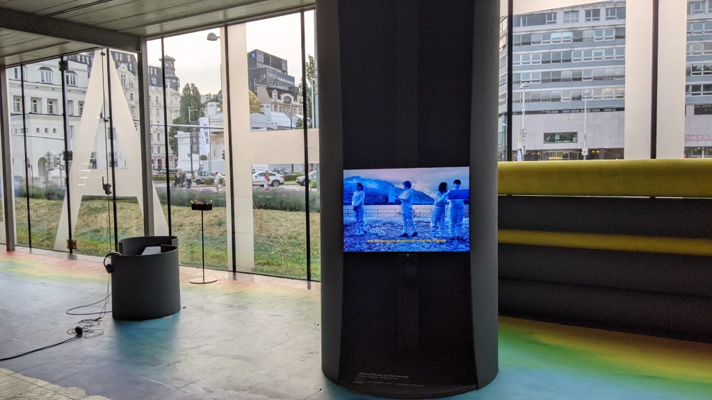 The Golden Pixel Cooperative, Ausstellungsansichten „Space for Kids. Fußabdrücke im Datenmeer”, Kunsthalle Wien, 2021, Fotos: Kunsthalle Wien, Marlies Pöschl, Nathalie Koger