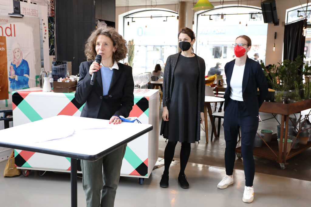 Ausstellungseröffnung, „Indizien”, Kunsthaus Graz, 2022, Foto: Kunsthaus Graz / J.J. Kucek