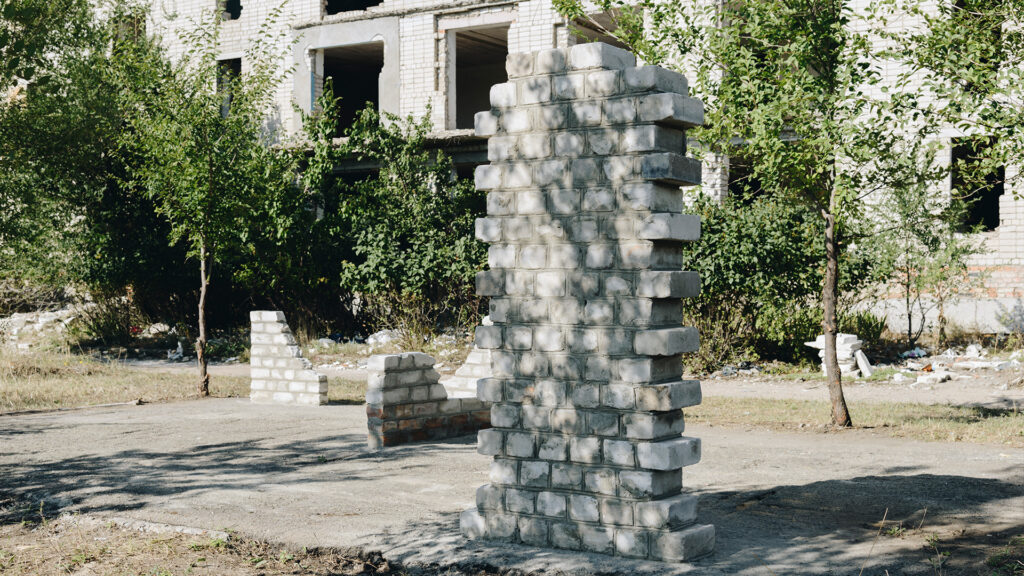 Olena Newkryta, Filmstill aus “Ruins in Reverse”, 2020. © Olena Newkryta