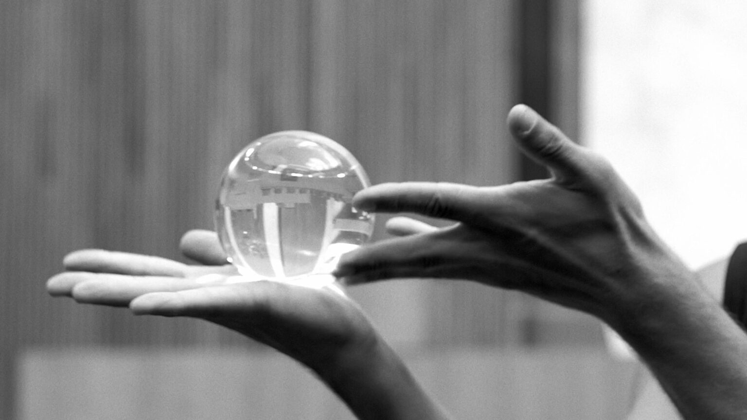 Nathalie Koger, Filmstill aus „Im Parlament“, 2025