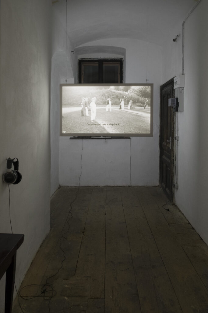 Ausstellungsansicht, „Frozen Frame / Turning Frame“, Pinacoteca, Wien, 2015. Nathalie Koger, „xx“. Foto: Thomas Ries