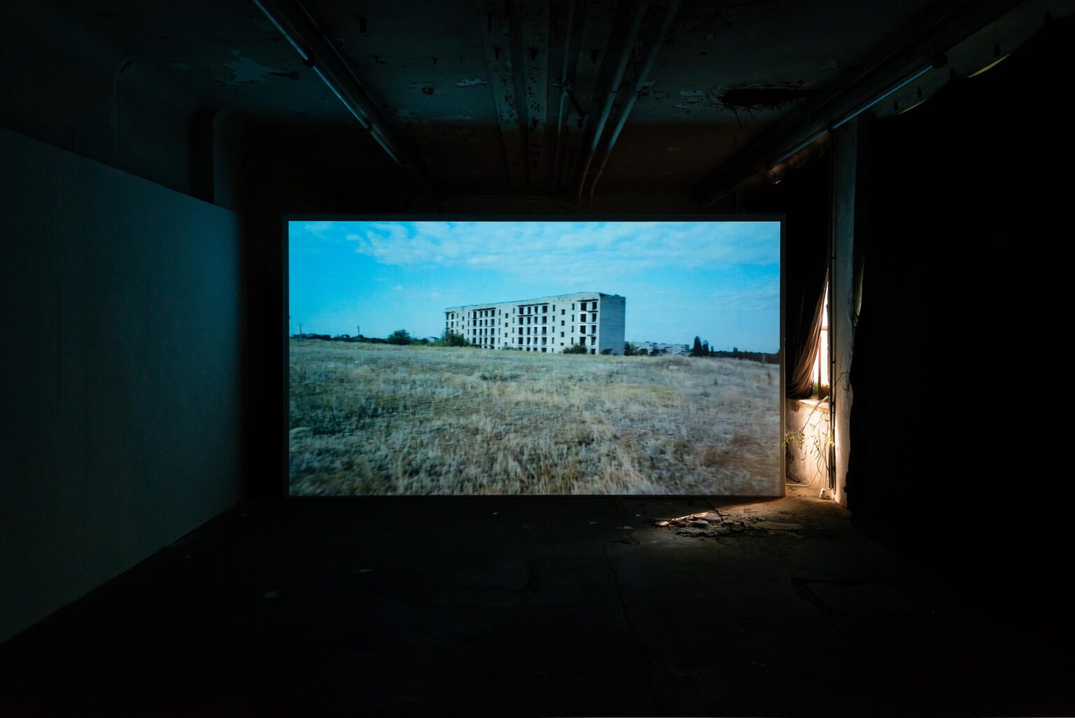 Olena Newkryta, Installationsansicht „Ruins in Reverse“