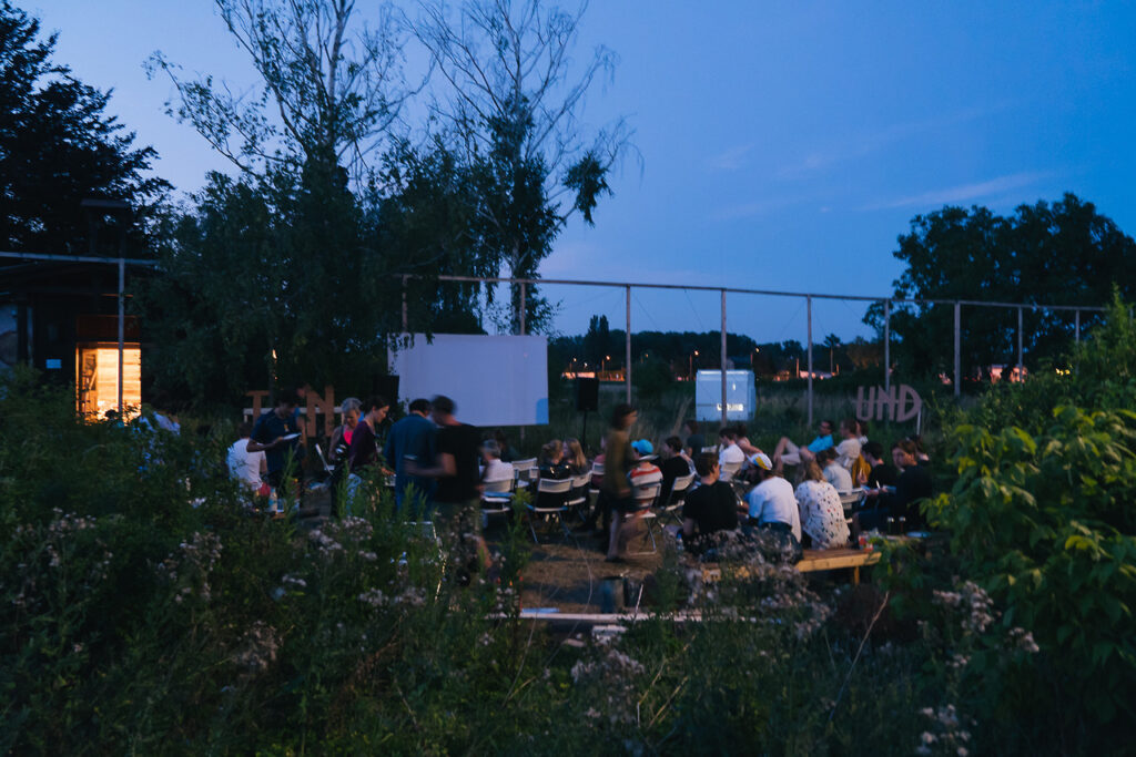 The Golden Pixel Cooperative, „Ein Grün, von fern gespiegelt”, Screening, 2017, Foto: The Golden Pixel Cooperative