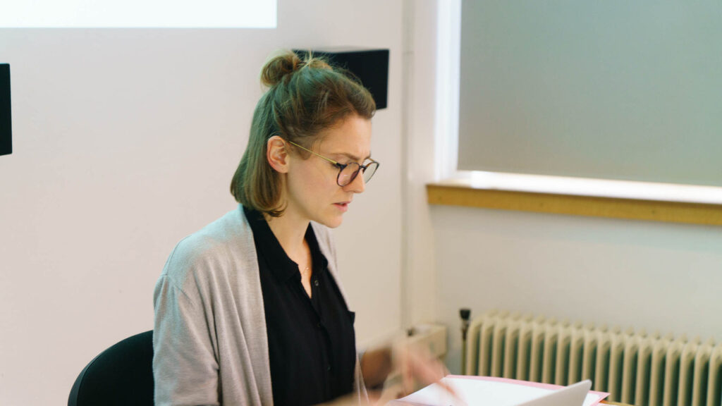 Workshop „Von der Kunst zum Text – über die eigene Arbeit schreiben“, 2018, Foto: Marlies Poeschl