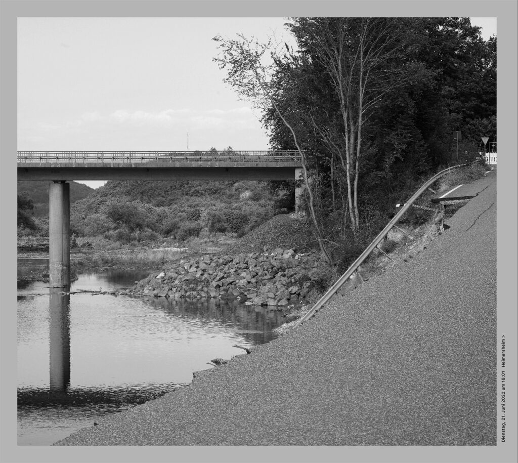 Beate Gütschow, „Resistance,Flood,Fire, Resistance.“, 2025, Publikation © Beate Gütschow, VG-Bild-Kunst, Bonn 2025